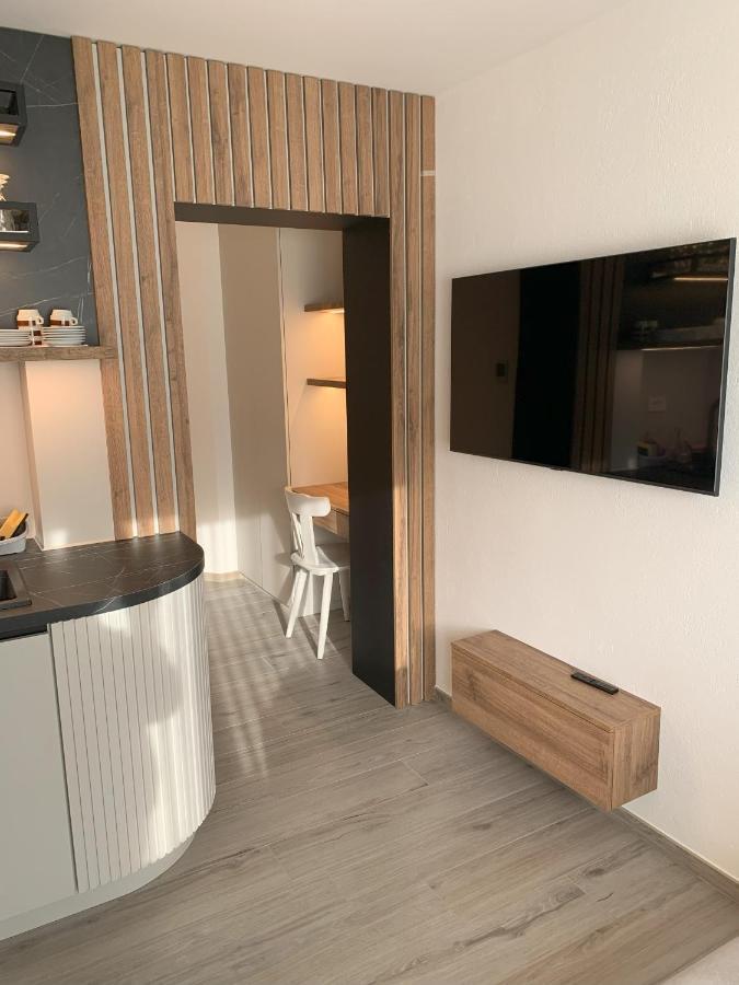 Zigon Bed & Breakfast Логатец Экстерьер фото