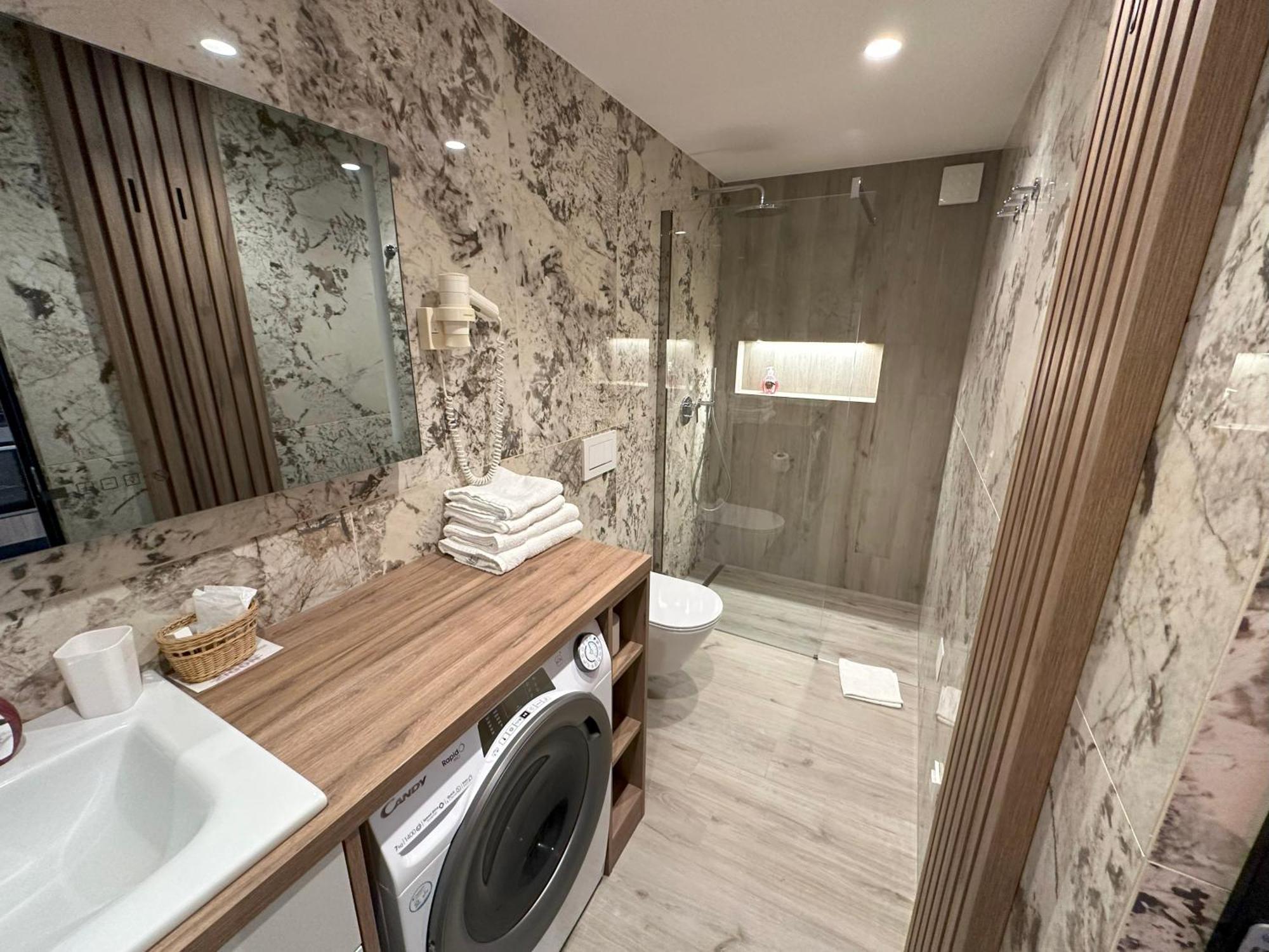 Zigon Bed & Breakfast Логатец Экстерьер фото